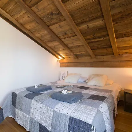 Les Bossons Chalet Sleeps 6 Chalet *