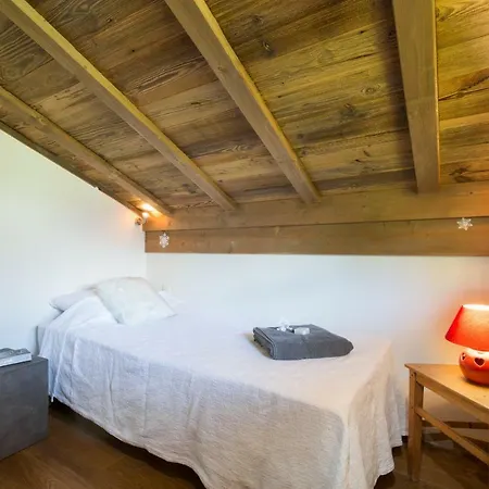 Les Bossons Chalet Sleeps 6 * Chamonix